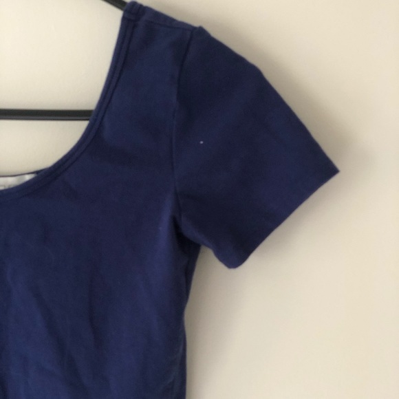 FOREVER 21 Cropped Blue T Shirt - Picture 3 of 3